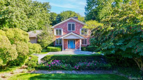 16 Barkers Point Rd, Port Washington, NY, 11050-1108 | Card Image