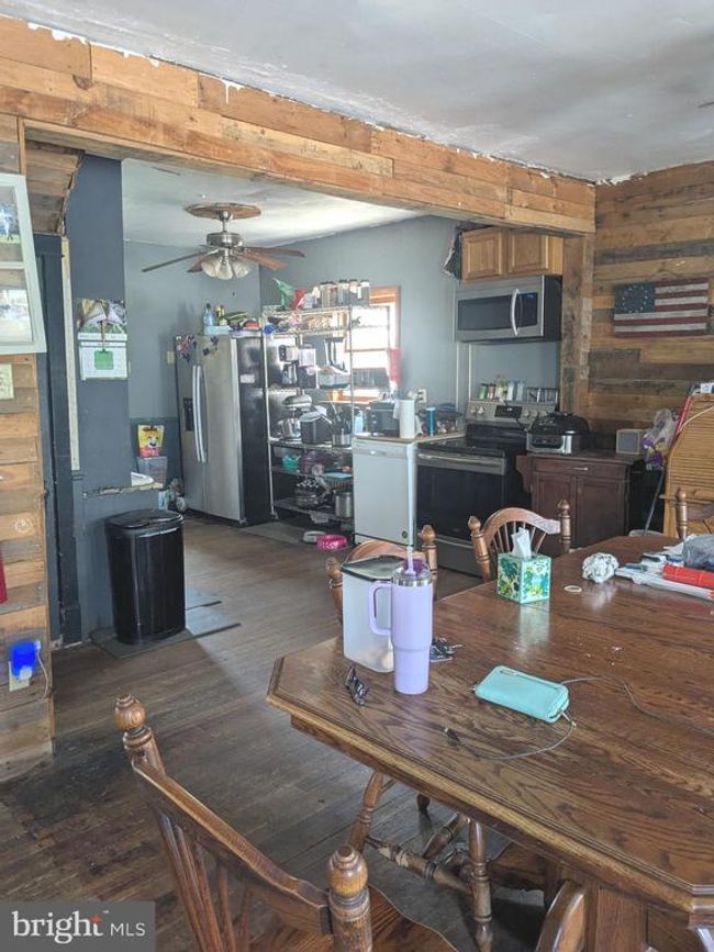 207 N Keystone St, House other with 4 bedrooms, 2 bathrooms and null parking in MUIR PA | Image 6
