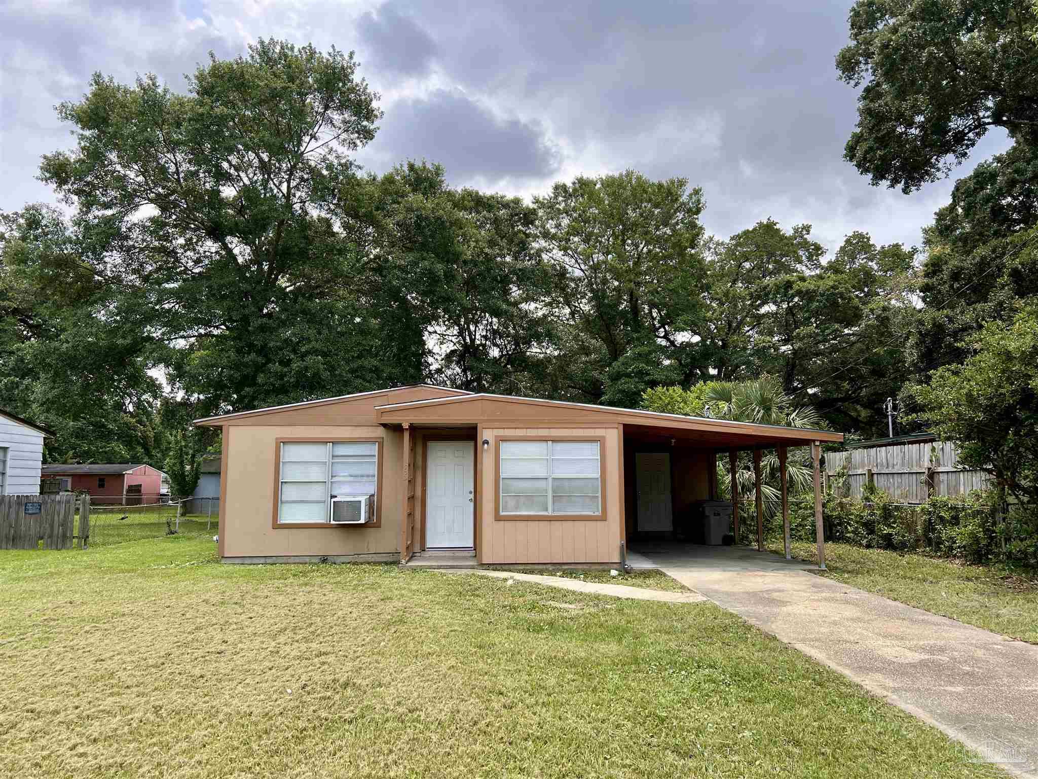 Lucerne Ave, Pensacola, FL 32505
