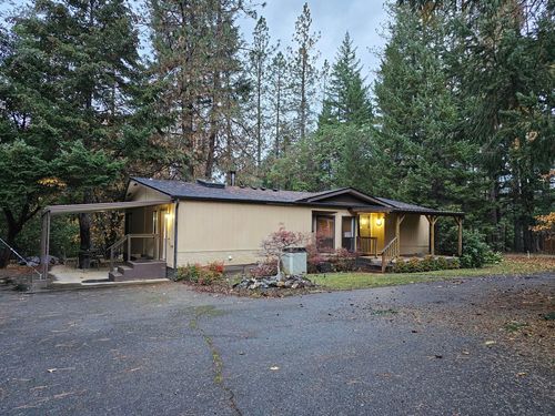 831 Crow Road, Merlin, OR, 97532 | Card Image