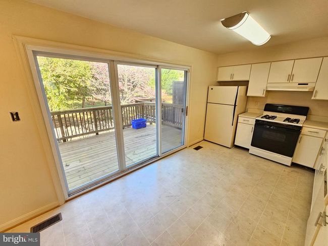 19165 Highstream Dr, Townhouse with 3 bedrooms, 4 bathrooms and null parking in GERMANTOWN MD | Image 10