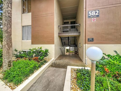 apt-100-582 Orange Dr, ALTAMONTE SPRINGS, FL, 32701-5329 | Card Image