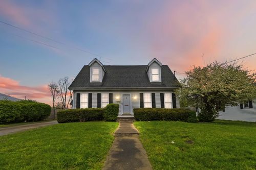 710 Bryant St, Corbin, KY, 40701-1010 | Card Image