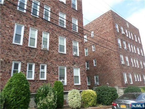 30 Harriet Avenue, Palisades Park, NJ, 07650 | Card Image
