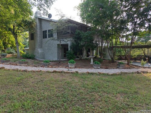 646 Fm 474, Boerne, TX, 78006-7811 | Card Image