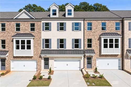 2735 Hallwood Ln, Suwanee, GA, 30024-2961 | Card Image