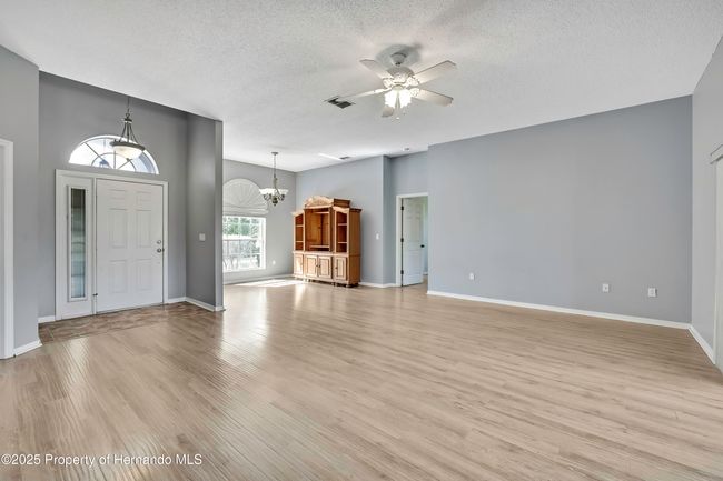 11257 Frigate Bird Ave, House other with 3 bedrooms, 2 bathrooms and null parking in WEEKI WACHEE FL | Image 21