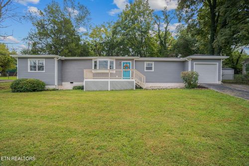 1412 Bluebird Dr, Knoxville, TN, 37918-1303 | Card Image