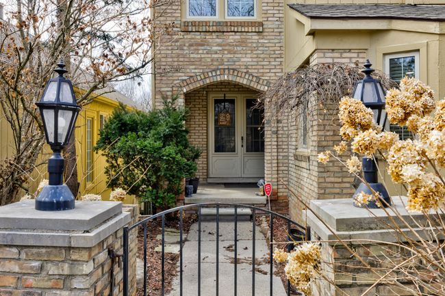 6255 Celeste Rd, Condo with 4 bedrooms, 4 bathrooms and null parking in West Bloomfield MI | Image 49