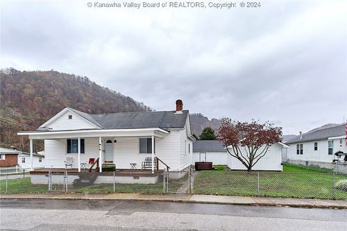 123 Walnut Street, East Bank, WV, 25067 | Card Image