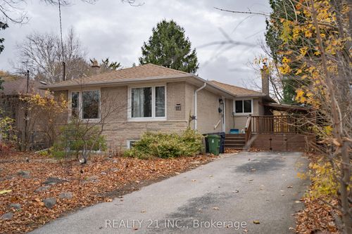 7 Brightside Dr, Scarborough, ON, M1E3Y8 | Card Image