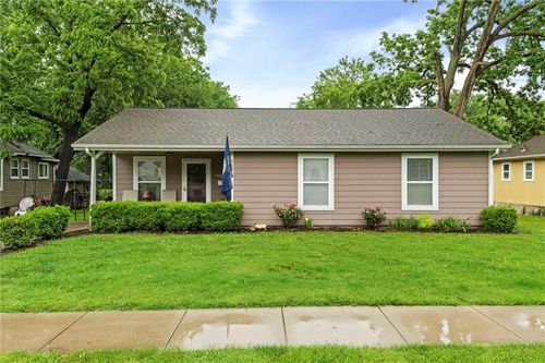727 S Sycamore St, Ottawa, KS, 66067-3030 | Card Image