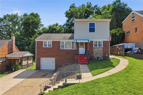 259 Meadowdell Dr, Pittsburgh, PA, 15227-4017 | Card Image