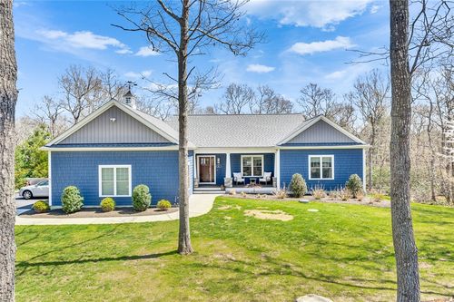 41 Shortie Way, South Kingstown, RI, 02879-8309 | Card Image