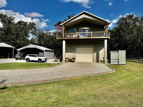 3060 Catfish Ln, Crump, TN, 38327-3767 | Card Image
