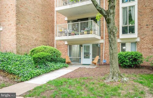 18-2525 Huntington Ave, ALEXANDRIA, VA, 22303-1403 | Card Image