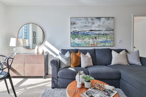 233-231 Fort York Blvd, Toronto, ON, M5V1B2 | Card Image