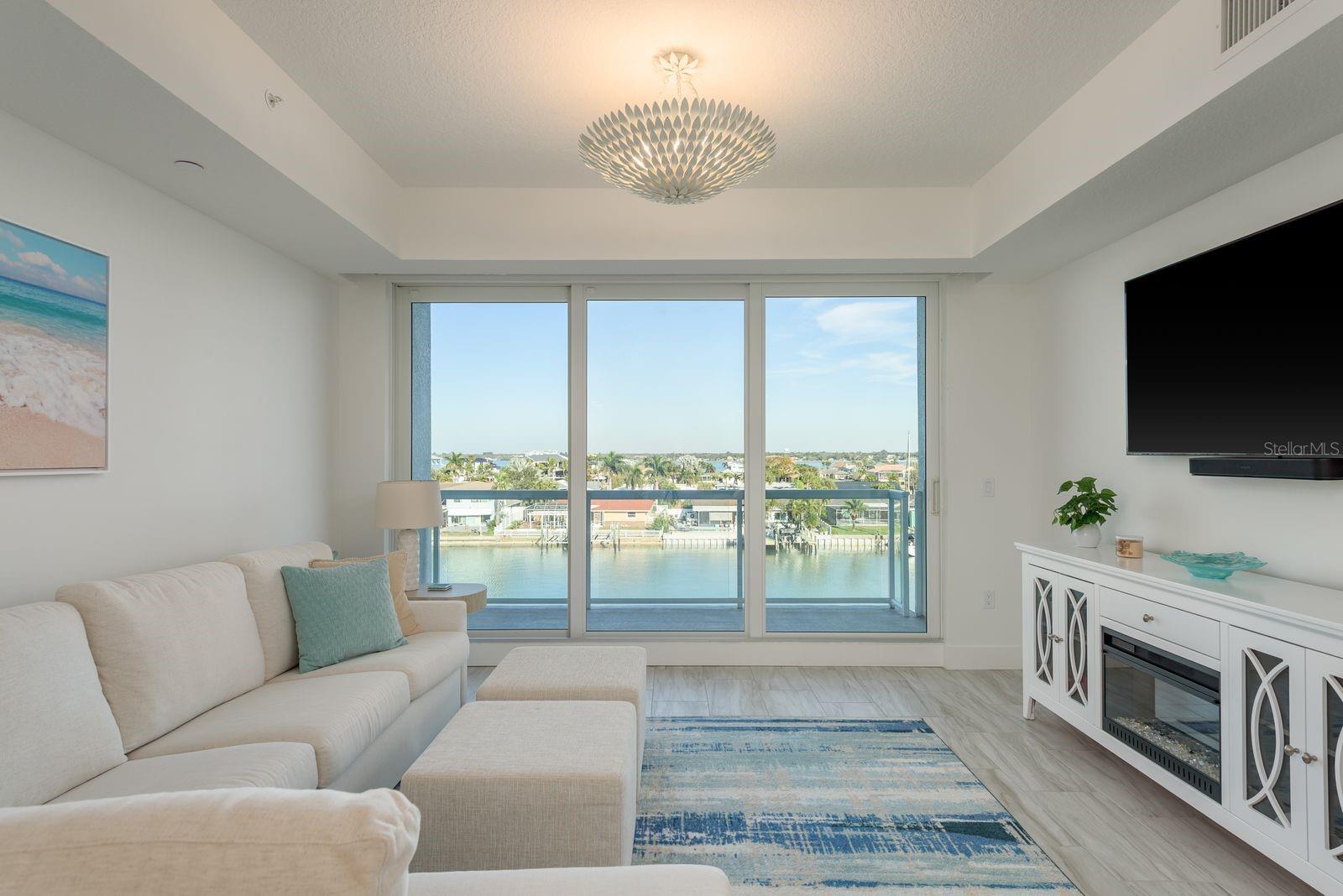 Residential Lease in CLEARWATER BEACH 4