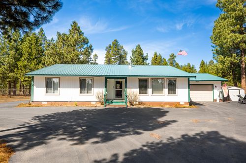 15924 Sparks Dr, La Pine, OR, 97739-9917 | Card Image