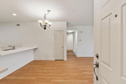 d207-12368 Carmel Country Rd, San Diego, CA, 92130-4514 | Card Image