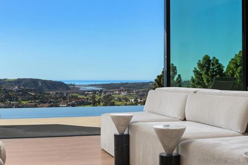 3240 Piragua St, Carlsbad, CA, 92009-7839 | Card Image