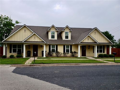 500 Macarthur, College Station, TX, 77840 | Card Image