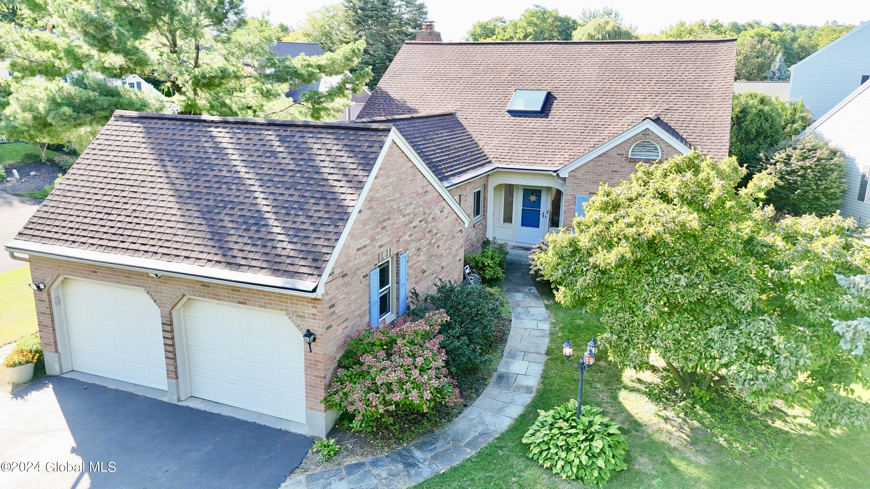 Street Agnes Ln, Albany, NY 12211