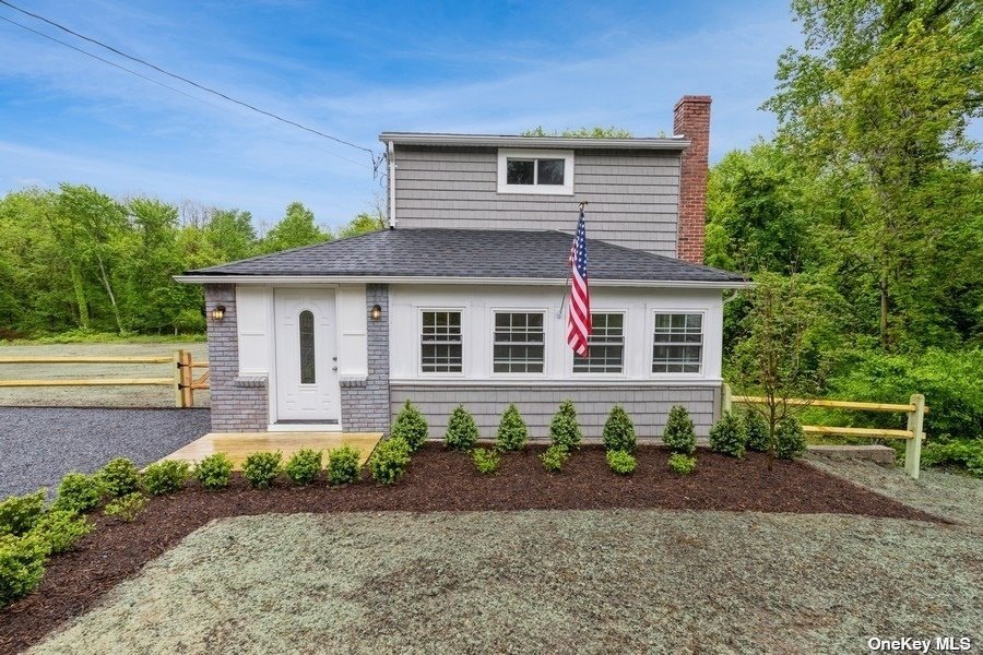 Shore Rd, Huntington, NY 11743