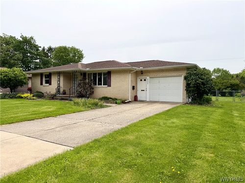 4005 Staley Drive, Hamburg, NY, 14075 | Card Image