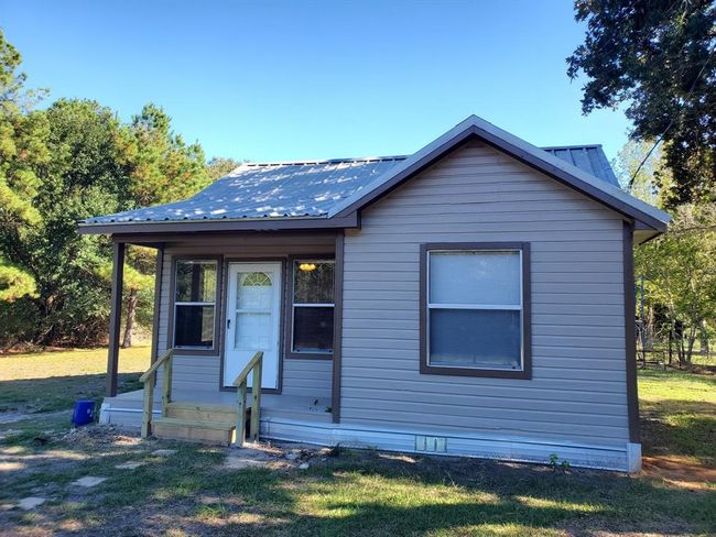 909 W Elder Street, House other with 3 bedrooms, 2 bathrooms and null parking in Colmesneil TX | Image 6