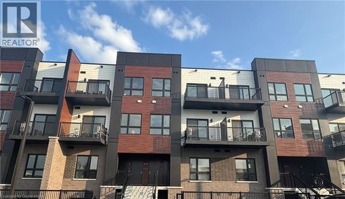 k21-40 Palace St, Kitchener, ON, N2E0L2 | Card Image