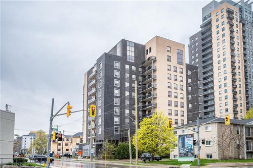 404-8 Hickory Street W, Waterloo, ON, N2L3H6 | Card Image