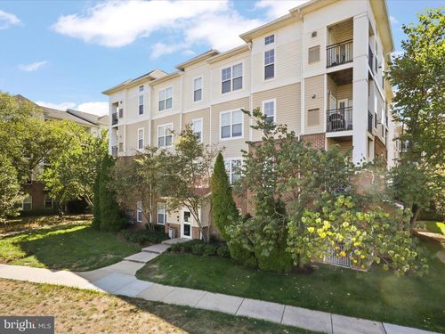 unit-214-3820 Lightfoot St, CHANTILLY, VA, 20151-3014 | Card Image