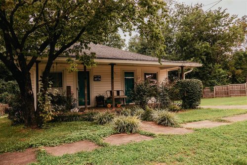 104 S 8th St, Central City, KY, 42330-1563 | Card Image