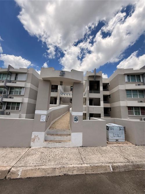 1 Boulevard Media Luna, Carolina, PR, 00987 | Card Image
