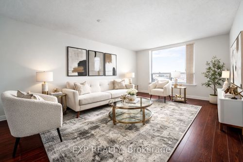 807-9015 Leslie St, Richmond Hill, ON, L4B4J8 | Card Image
