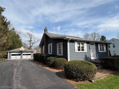 11915 Aquilla Road, Chardon, OH, 44024 | Card Image