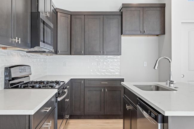 1140 S Underwood Pl, Home with 0 bedrooms, 0 bathrooms and null parking in Kennewick WA | Image 10