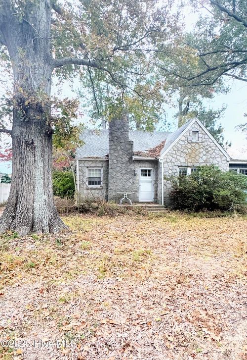 145 Main St E, Ahoskie, NC, 27910-3415 | Card Image