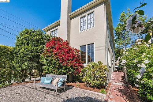 1643 Walnut St, Berkeley, CA, 94707-2616 | Card Image