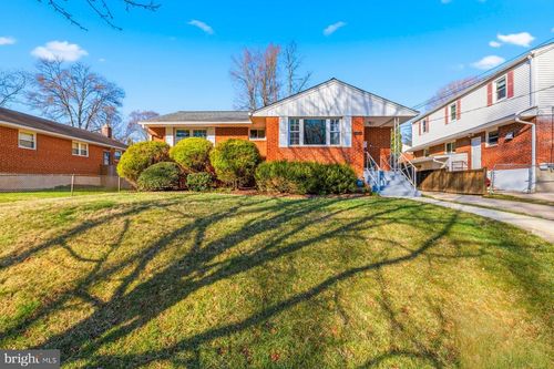 12514 Turkey Branch Pkwy, Rockville, MD, 20853-3457 | Card Image