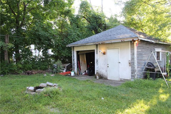 234 W 50 Th St, Home with 5 bedrooms, 4 bathrooms and null parking in Ashtabula OH | Image 8