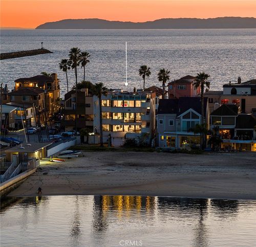 6911 E Ocean Blvd, Long Beach, CA, 90803-4546 | Card Image