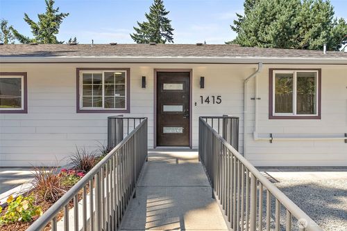 1415 2nd Street Se, Puyallup, WA, 98372 | Card Image