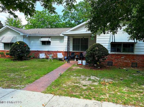 2016 19th Ave, Gulfport, MS, 39501-3032 | Card Image
