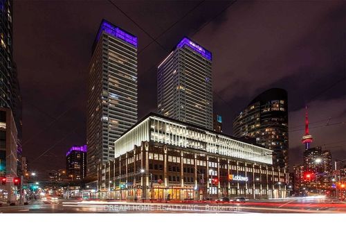 709-19 Bathurst St, Toronto, ON, M5V0N2 | Card Image