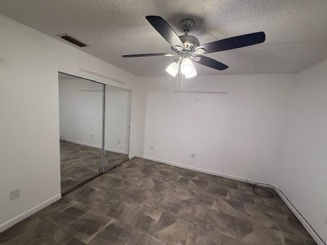 1303 Lakeview Dr E, Condo with 2 bedrooms, 2 bathrooms and null parking in Royal Palm Beach FL | Image 7