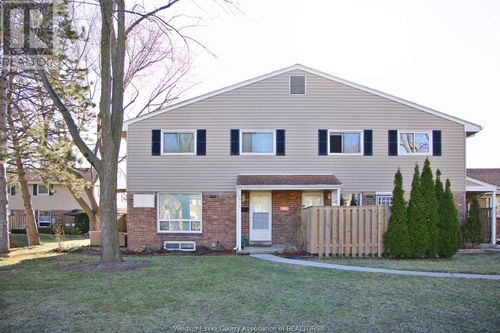 6-2913 Meadowbrook Lane, Windsor, ON, N8T3C4 | Card Image