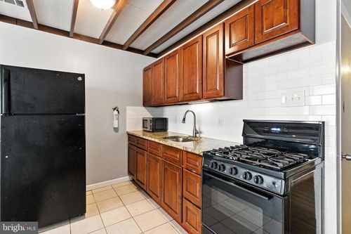 2f-708 S Randolph St, PHILADELPHIA, PA, 19147-2212 | Card Image