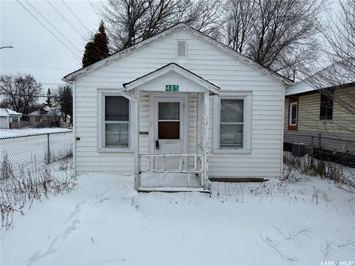 485 12th St E, Prince Albert, SK, S6V1C3 | Card Image